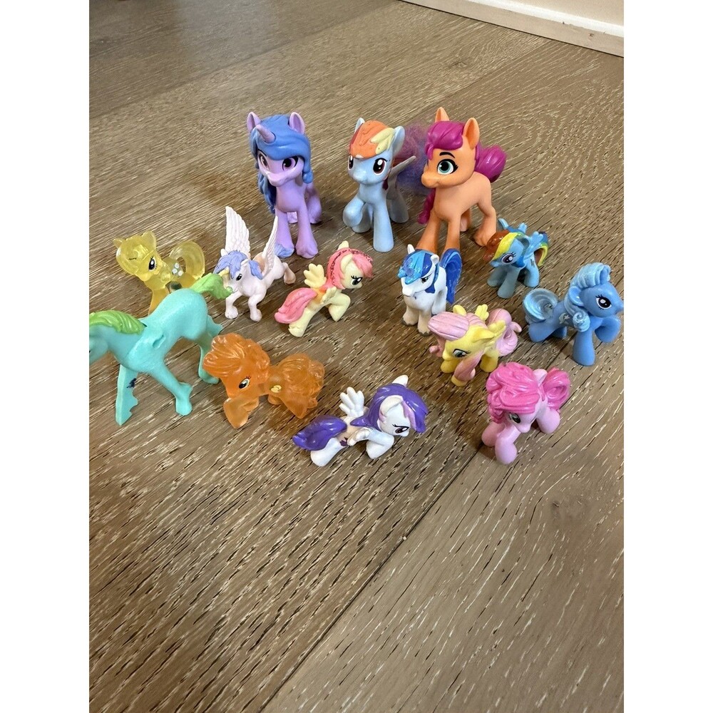 Lot of 14 My Little Pony Ponies New Generation Izzy Moonbow Sunny Scarstout